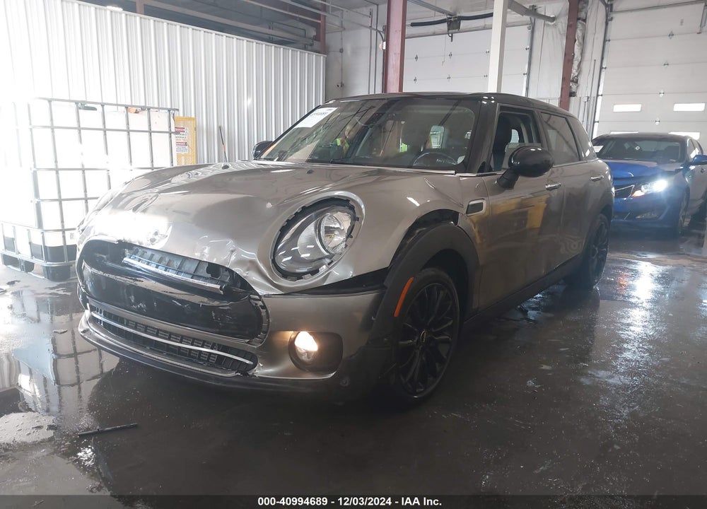 2017 MINI CLUBMAN COOPER VIN: WMWLN5C32H2E33983