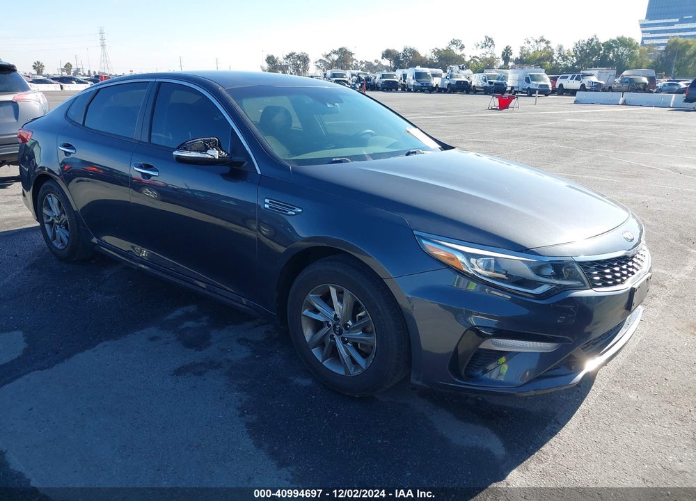 2019 KIA OPTIMA LX VIN: 5XXGT4L33KG288178