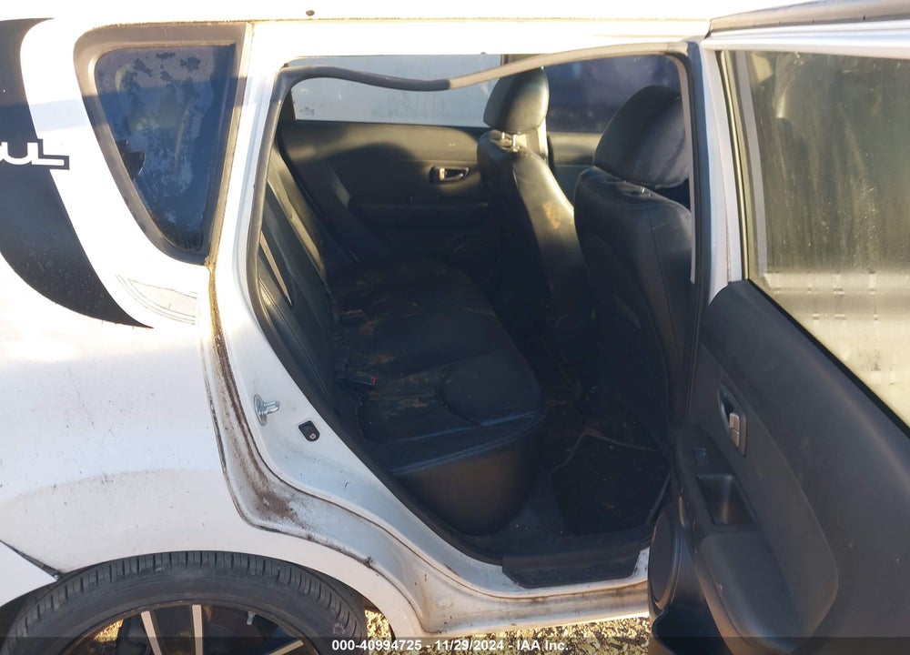 2011 KIA SOUL VIN: KNDJT2A2XB7277272