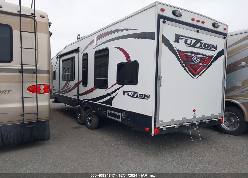 2014 KEYSTONE FUZION VIN: 4YDT30021EF810308