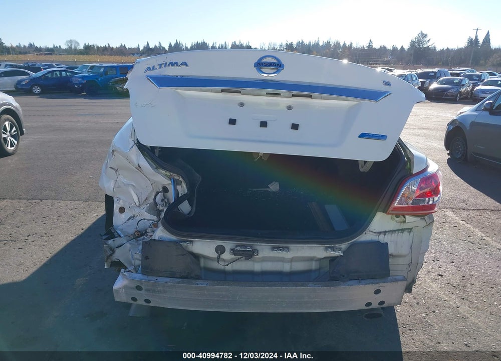 2013 NISSAN ALTIMA VIN: 1N4AL3AP2DN584733