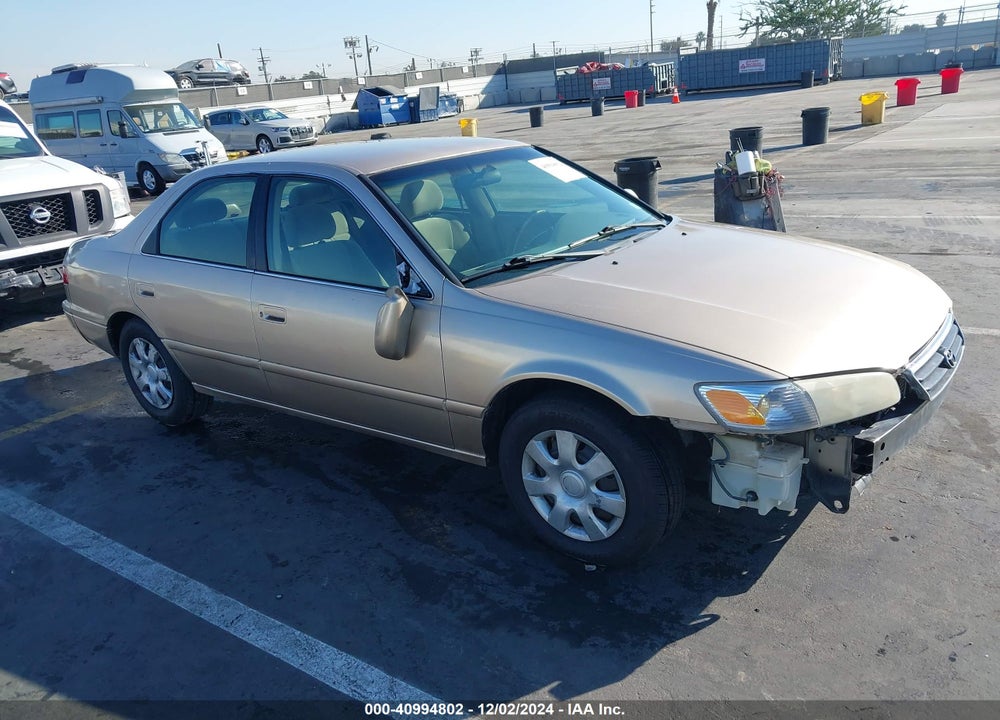 2001 TOYOTA CAMRY LE VIN: 4T1BG22K61U026204
