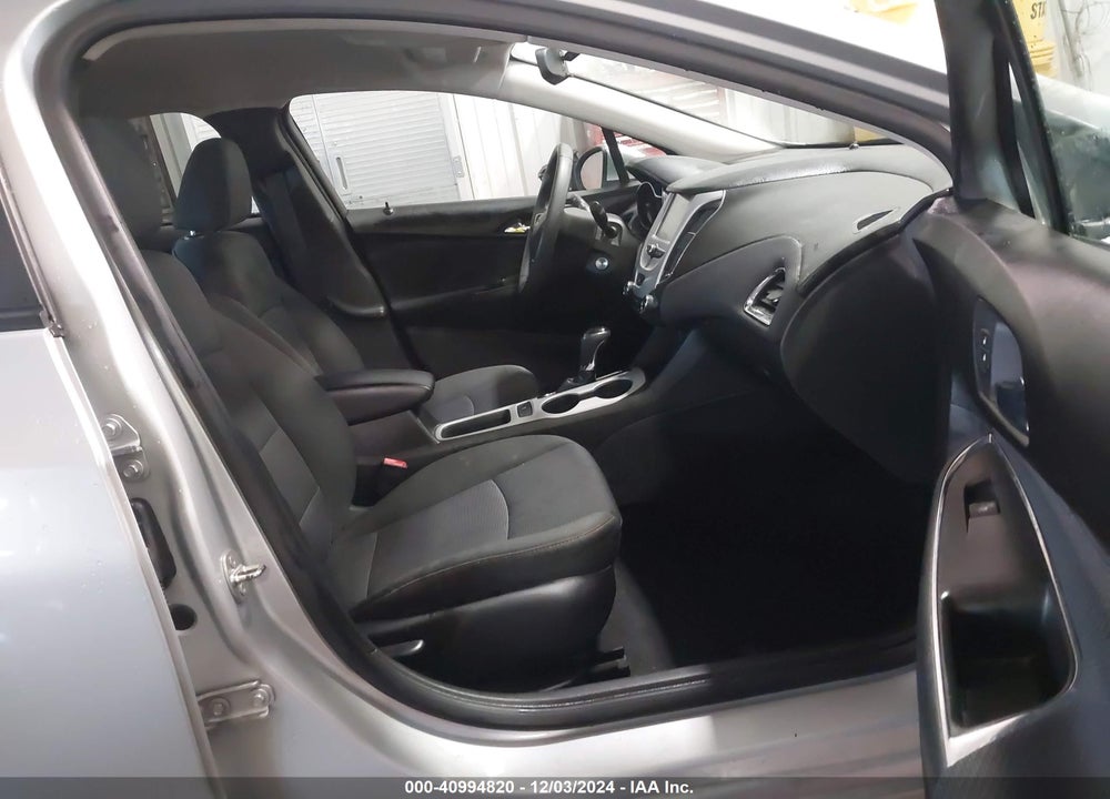 2017 CHEVROLET CRUZE LS AUTO VIN: 1G1BC5SM2H7121962
