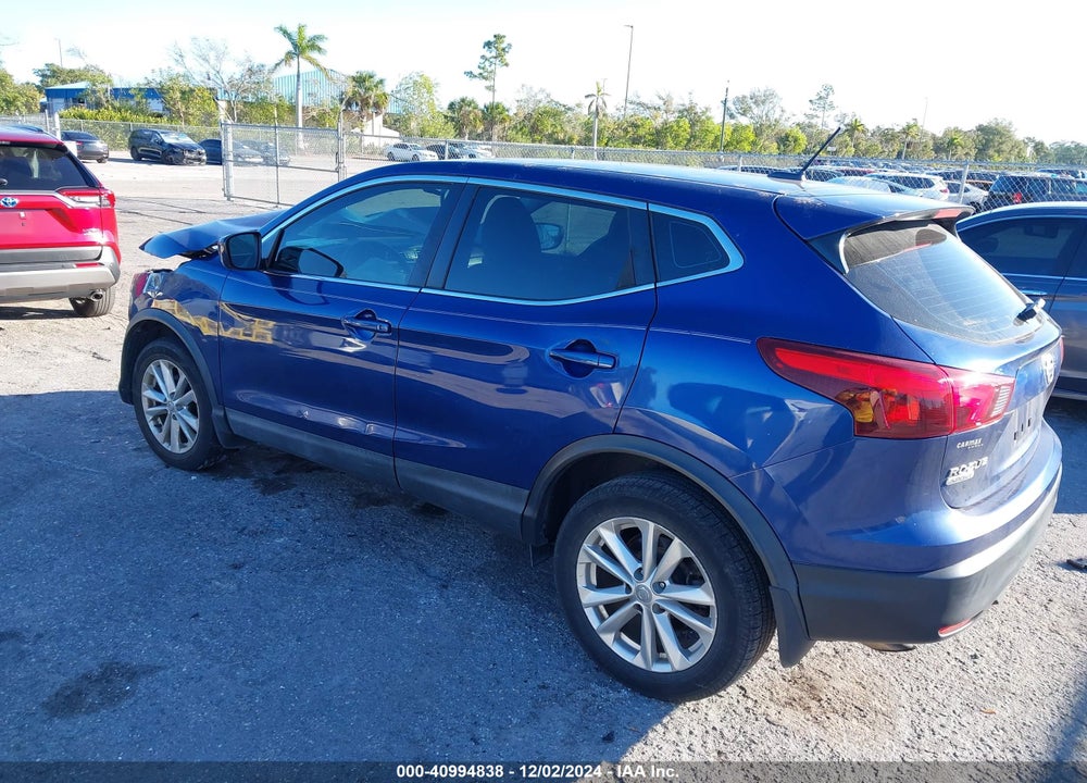 2017 NISSAN ROGUE SPORT S VIN: JN1BJ1CP1HW011735