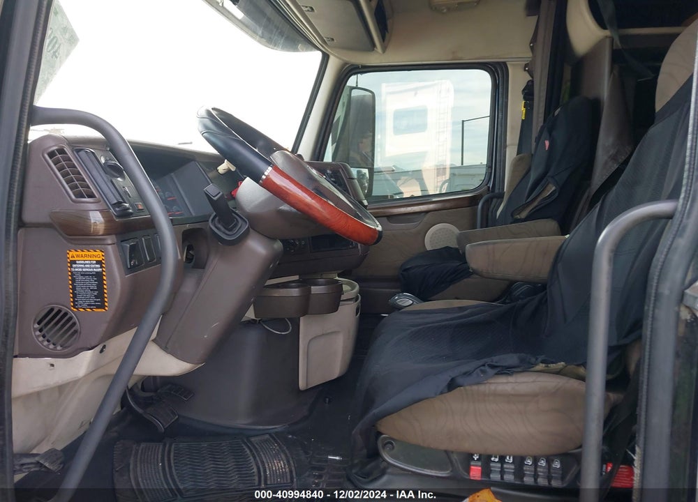 2014 VOLVO VN VNL VIN: 4V4N99EH0EN161137