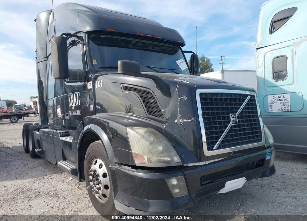 2014 VOLVO VN VNL VIN: 4V4N99EH0EN161137