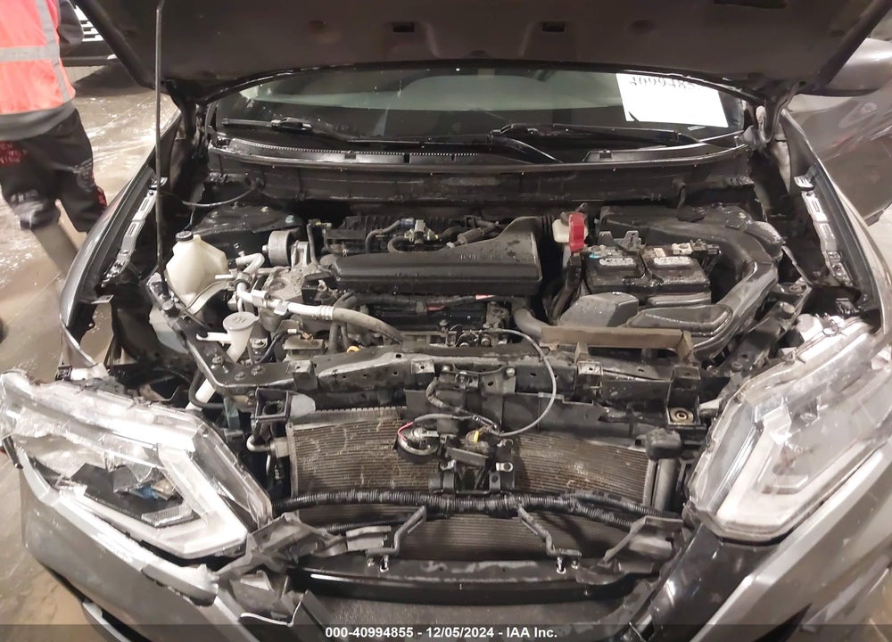 2018 NISSAN ROGUE S VIN: 5N1AT2MV9JC828556