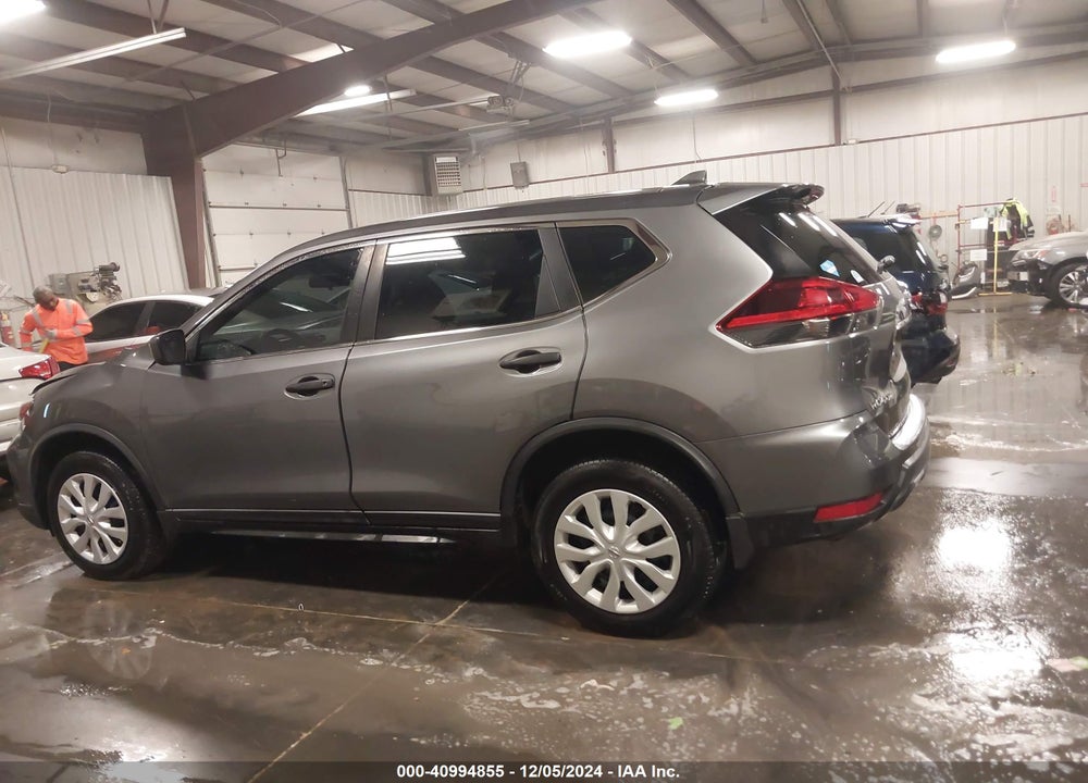 2018 NISSAN ROGUE S VIN: 5N1AT2MV9JC828556