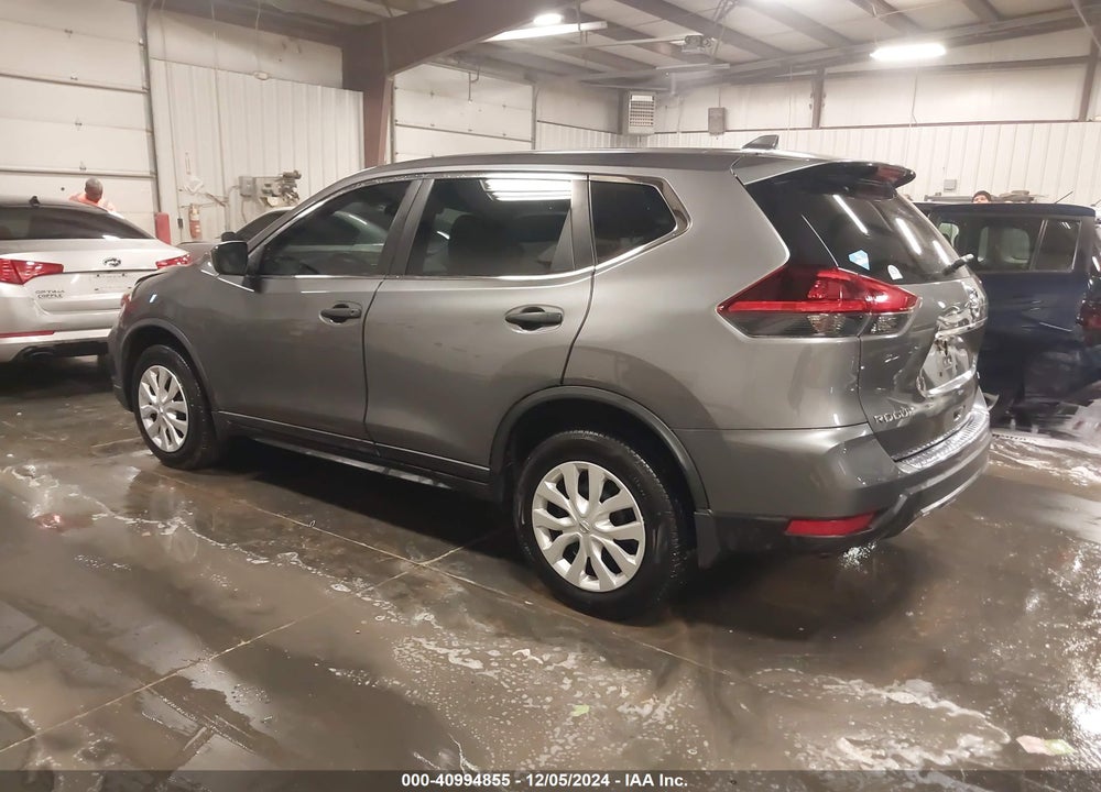 2018 NISSAN ROGUE S VIN: 5N1AT2MV9JC828556
