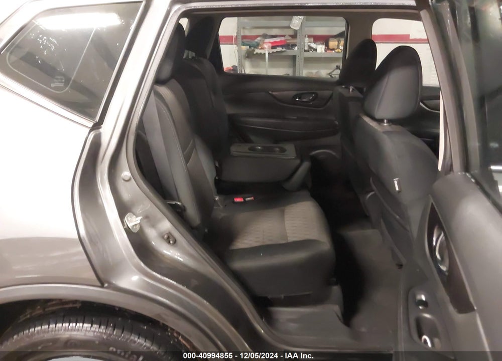 2018 NISSAN ROGUE S VIN: 5N1AT2MV9JC828556