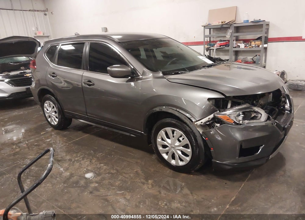 2018 NISSAN ROGUE S VIN: 5N1AT2MV9JC828556
