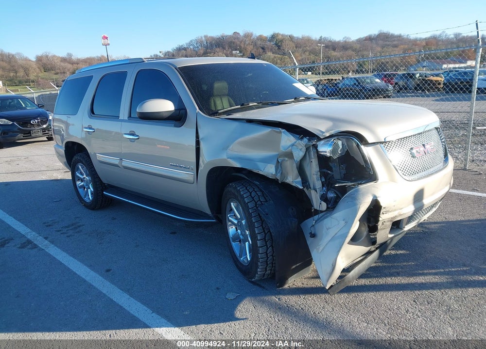 2007 GMC YUKON DENALI VIN: 1GKFK63877J293204
