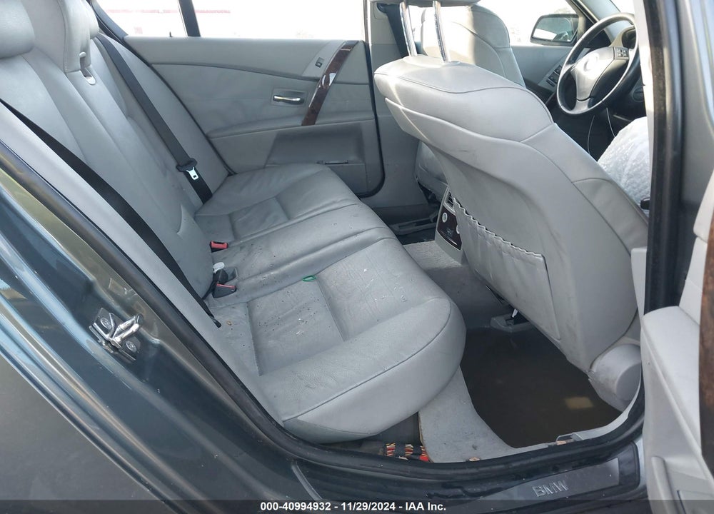 2007 BMW 525I VIN: WBANE53557CW61198