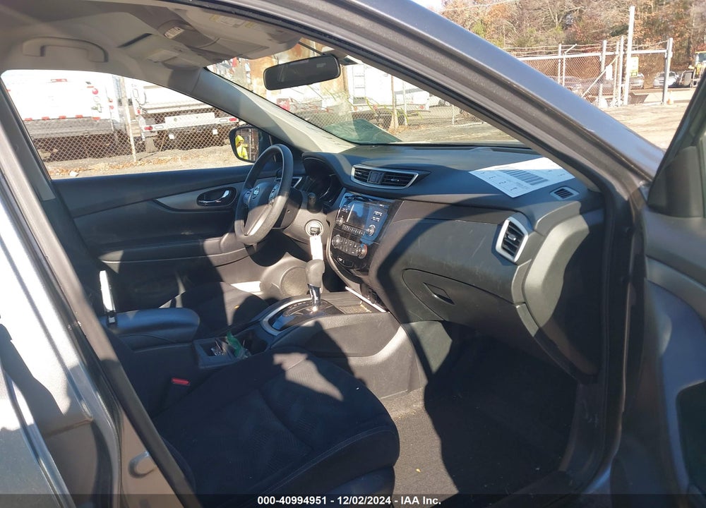 2016 NISSAN ROGUE S VIN: JN8AT2MV0GW141577