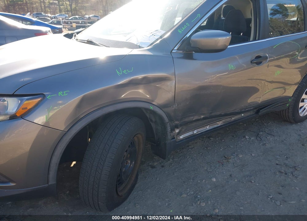 2016 NISSAN ROGUE S VIN: JN8AT2MV0GW141577