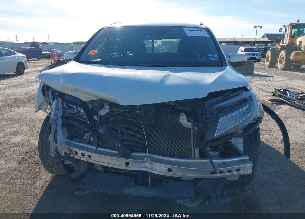 2020 HONDA PILOT 2WD TOURING 8 PASSENGER VIN: 5FNYF5H93LB009587