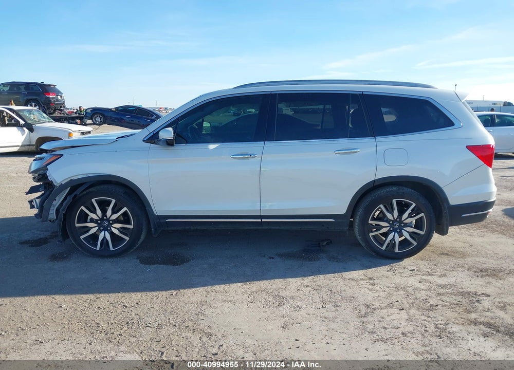 2020 HONDA PILOT 2WD TOURING 8 PASSENGER VIN: 5FNYF5H93LB009587
