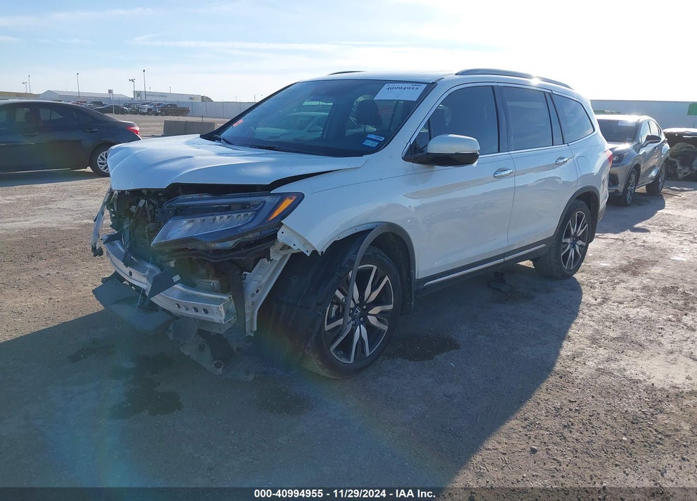 2020 HONDA PILOT 2WD TOURING 8 PASSENGER VIN: 5FNYF5H93LB009587