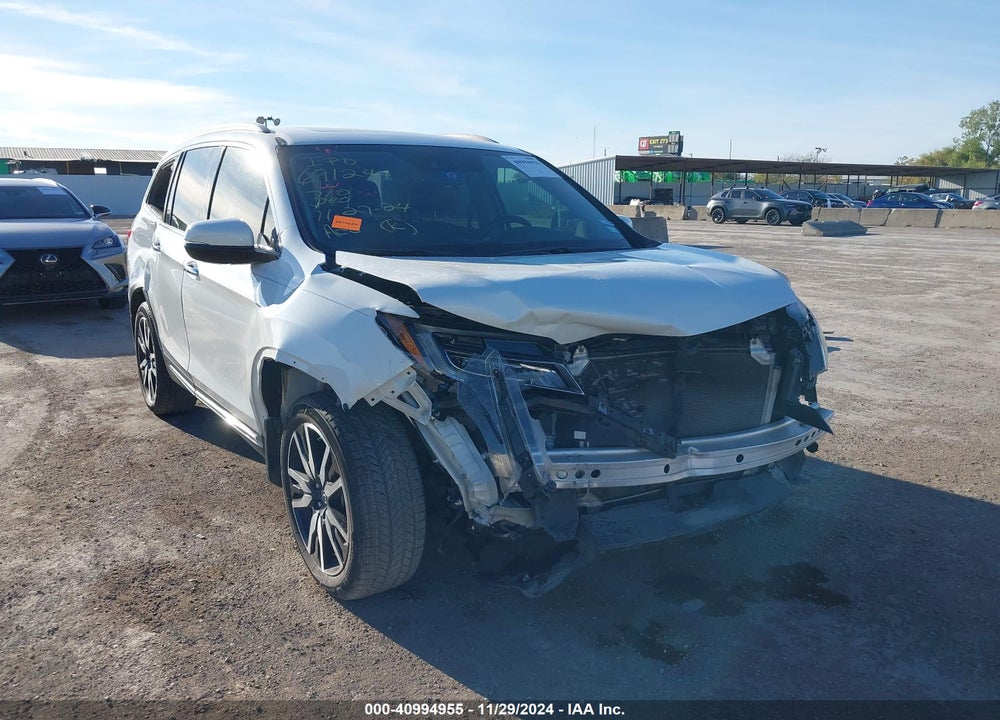 2020 HONDA PILOT 2WD TOURING 8 PASSENGER VIN: 5FNYF5H93LB009587