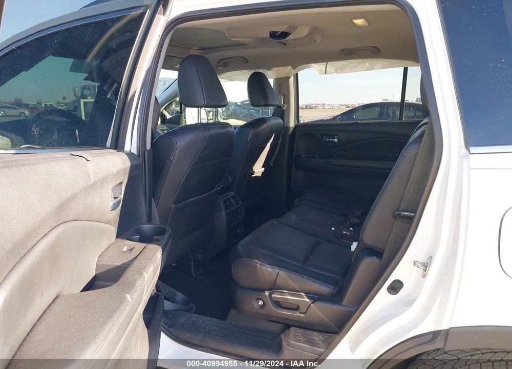 2020 HONDA PILOT 2WD TOURING 8 PASSENGER VIN: 5FNYF5H93LB009587