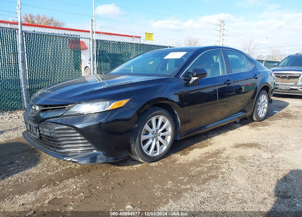 2018 TOYOTA CAMRY LE VIN: JTNB11HK2J3001941