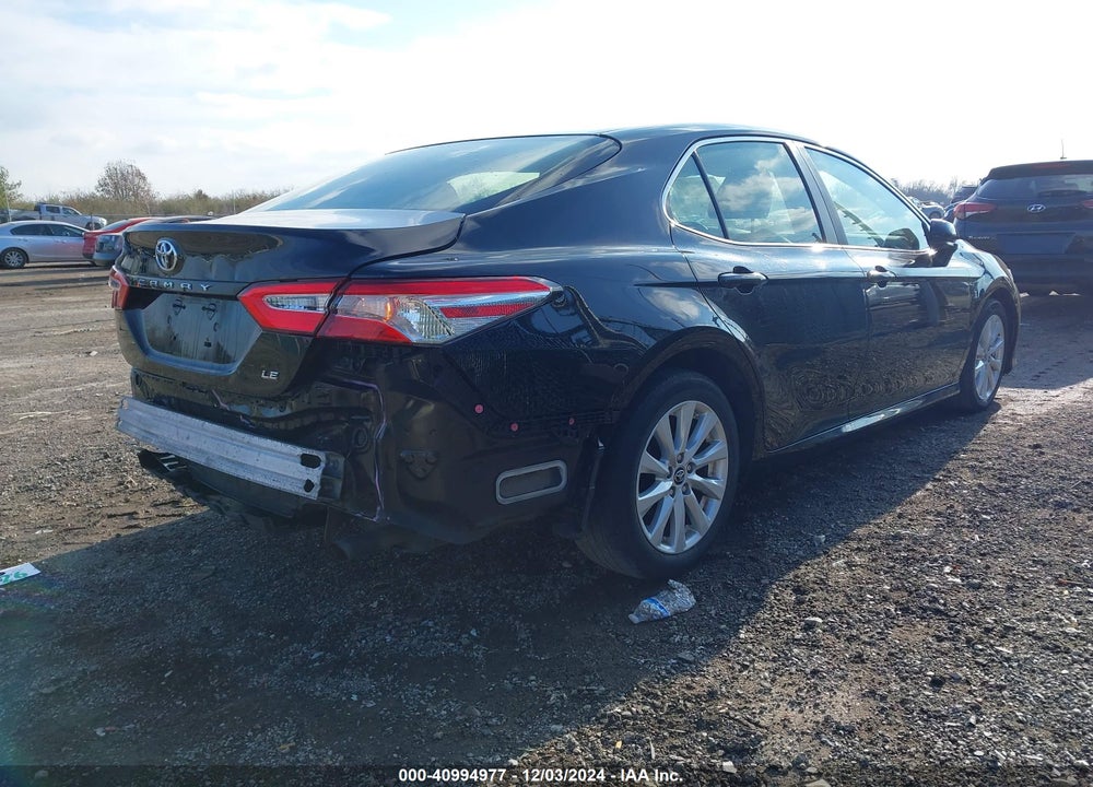 2018 TOYOTA CAMRY LE VIN: JTNB11HK2J3001941