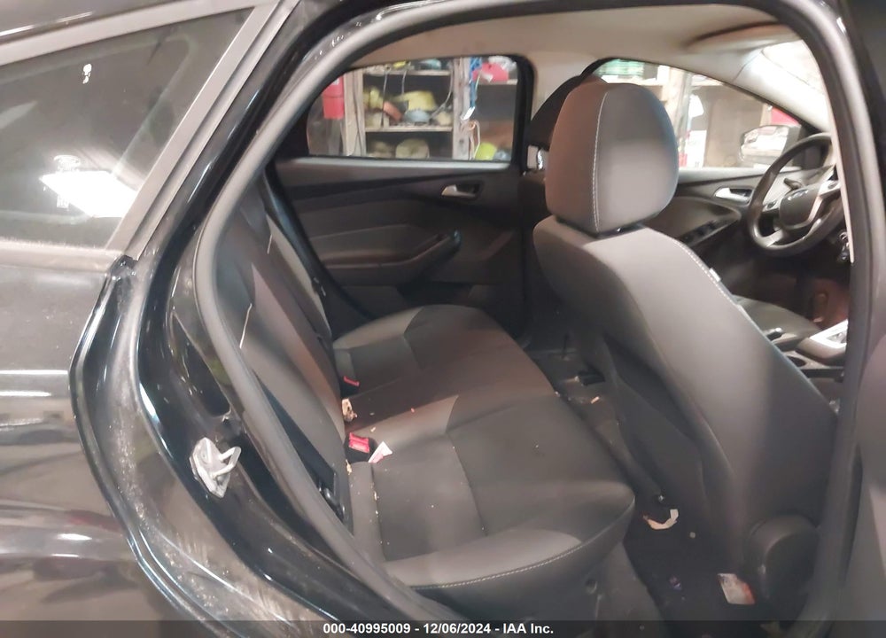2013 FORD FOCUS SE VIN: 1FADP3K24DL379768