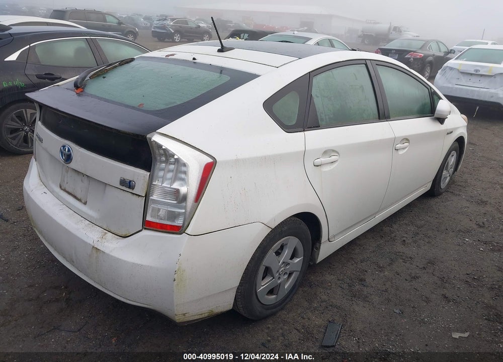 2011 TOYOTA PRIUS VIN: JTDKN3DU6B1424739