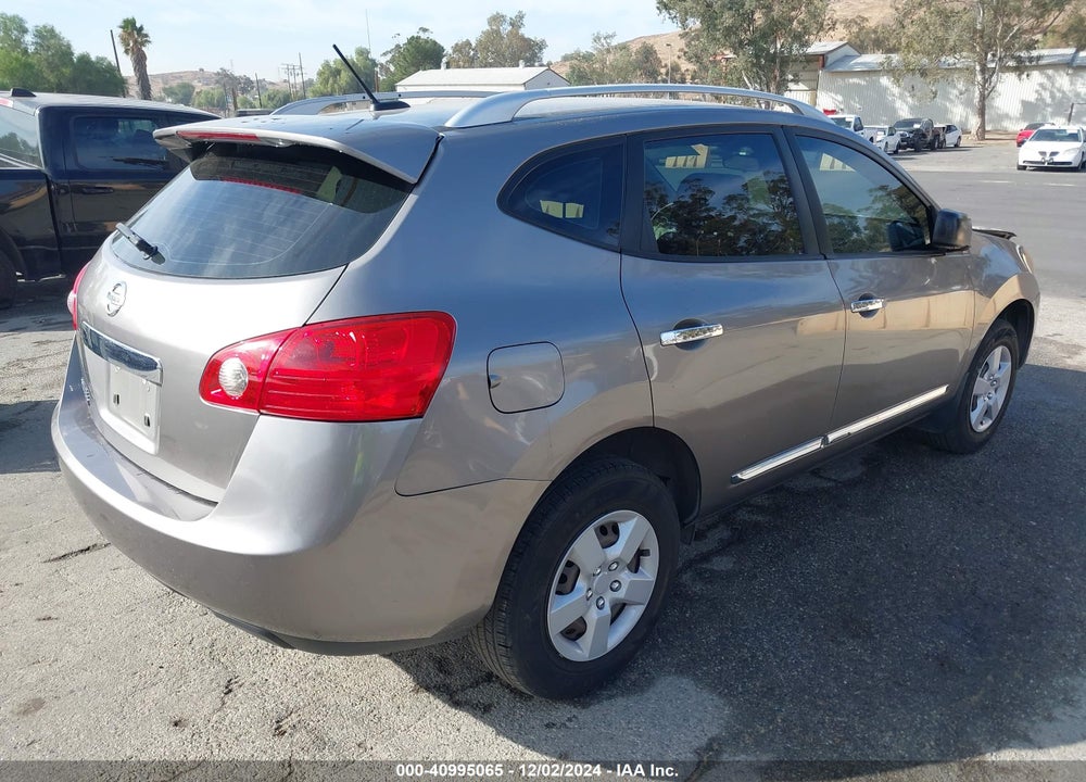 2014 NISSAN ROGUE SELECT S VIN: JN8AS5MT6EW623311