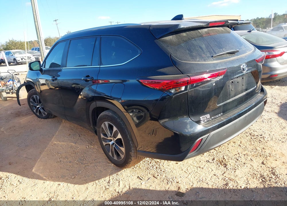 2023 TOYOTA HIGHLANDER XLE VIN: 5TDKDRAH8PS521089