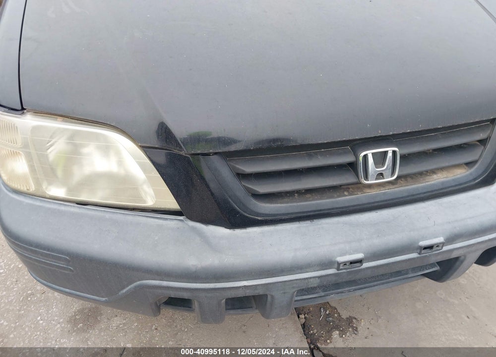2000 HONDA CR-V LX VIN: JHLRD2844YC012096