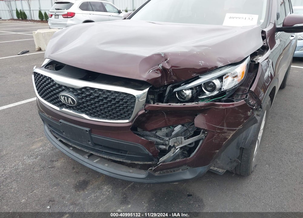 2018 KIA SORENTO 2.4L LX VIN: 5XYPGDA37JG418786