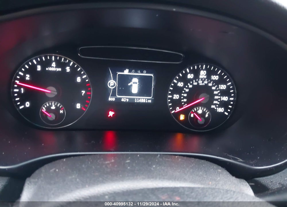 2018 KIA SORENTO 2.4L LX VIN: 5XYPGDA37JG418786