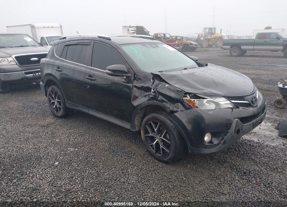 2014 TOYOTA RAV4 XLE VIN: 2T3RFREV3EW153053