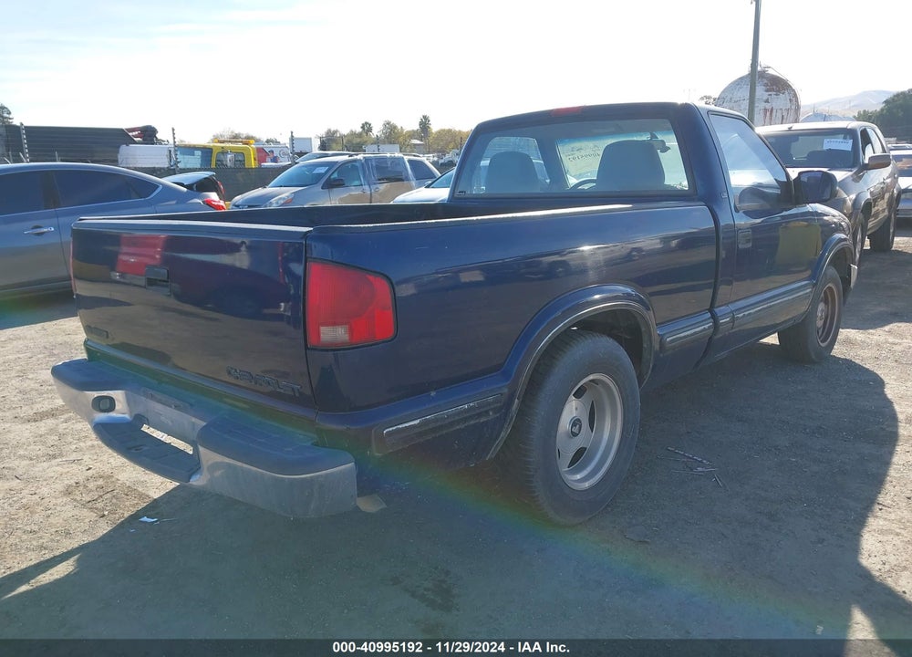 1999 CHEVROLET S-10 LS VIN: 1GCCS1443XK183516