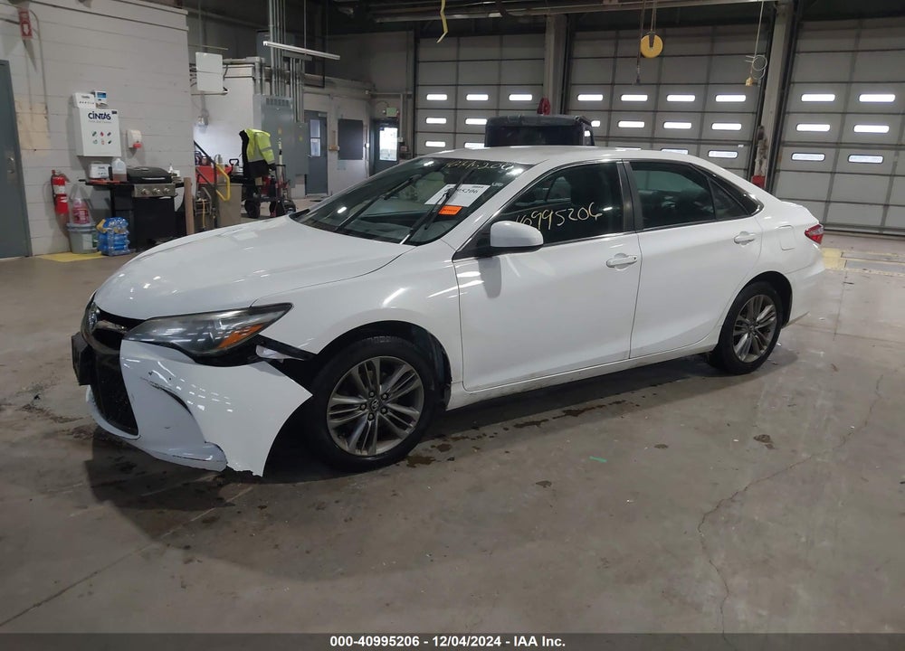 2017 TOYOTA CAMRY SE VIN: 4T1BF1FK8HU647896