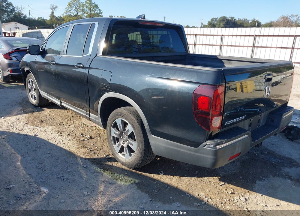 2017 HONDA RIDGELINE RTL-T VIN: 5FPYK2F67HB009142