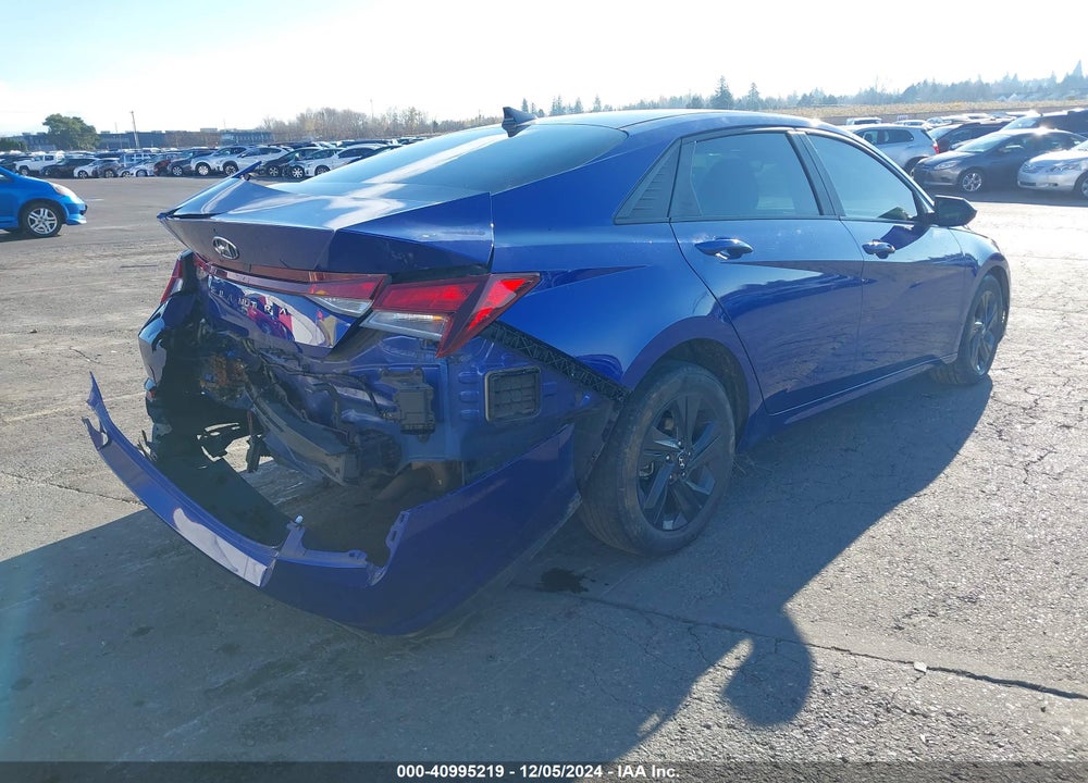 2021 HYUNDAI ELANTRA VIN: KMHLM4AG2MU138024