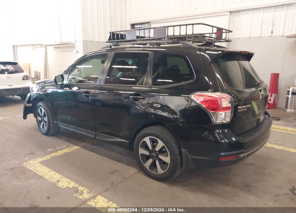 2018 SUBARU FORESTER 2.5I PREMIUM VIN: JF2SJAEC7JH415318