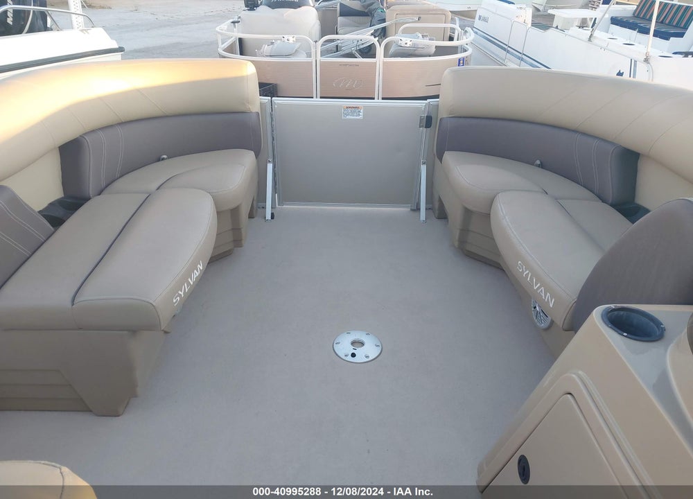2022 SYLVAN PONTOON BOAT VIN: SYL84921B222