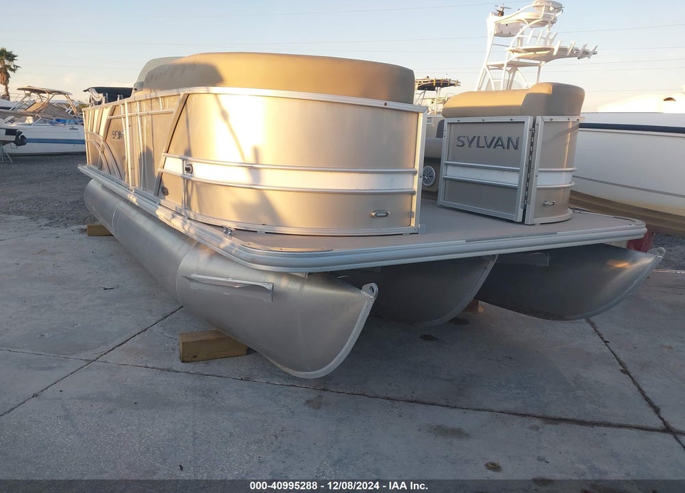 2022 SYLVAN PONTOON BOAT VIN: SYL84921B222