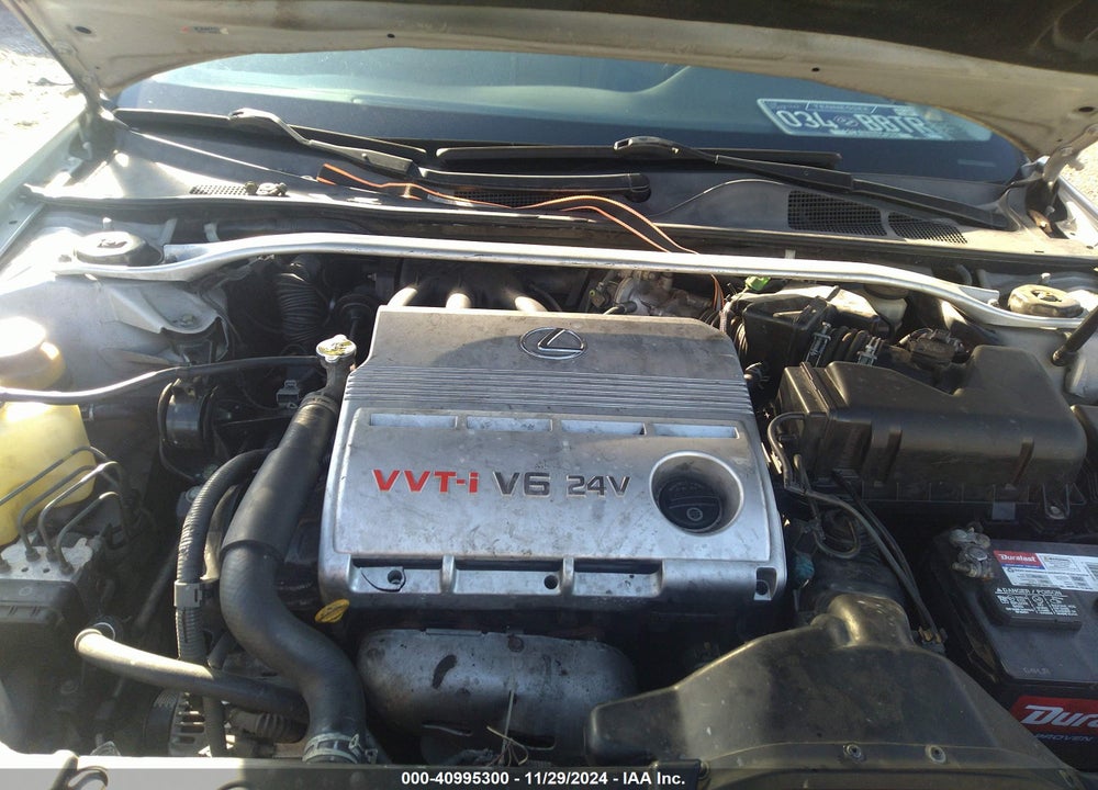 2002 LEXUS ES 300 VIN: JTHBF30GX20027777