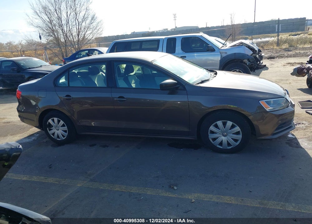 2015 VOLKSWAGEN JETTA 2.0L S VIN: 3VW2K7AJ3FM264531