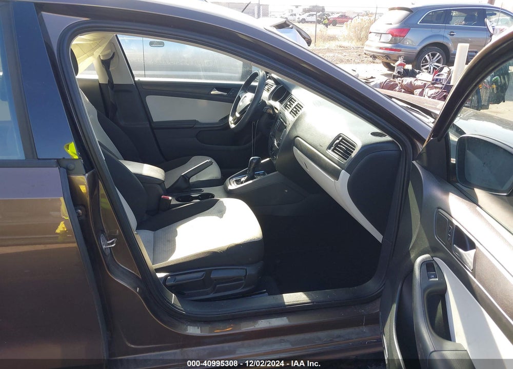 2015 VOLKSWAGEN JETTA 2.0L S VIN: 3VW2K7AJ3FM264531