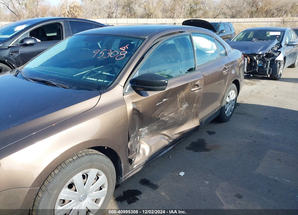 2015 VOLKSWAGEN JETTA 2.0L S VIN: 3VW2K7AJ3FM264531