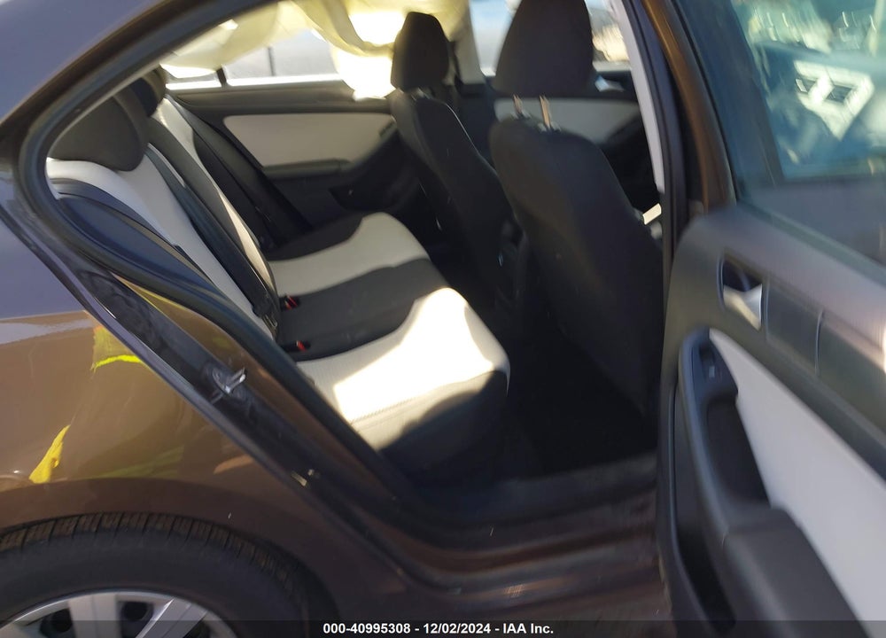 2015 VOLKSWAGEN JETTA 2.0L S VIN: 3VW2K7AJ3FM264531