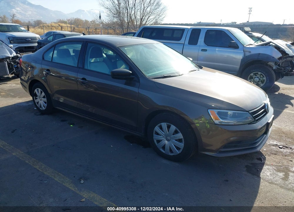 2015 VOLKSWAGEN JETTA 2.0L S VIN: 3VW2K7AJ3FM264531