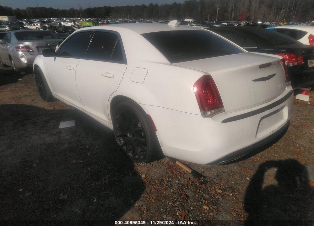 2016 CHRYSLER 300 LIMITED VIN: 2C3CCAAG8GH328928