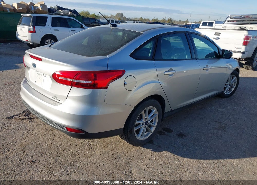 2016 FORD FOCUS SE VIN: 1FADP3F26GL255323