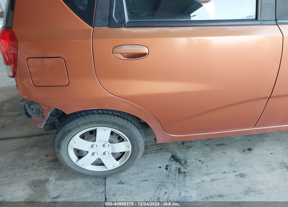 2006 CHEVROLET AVEO LS VIN: KL1TD66656B557815
